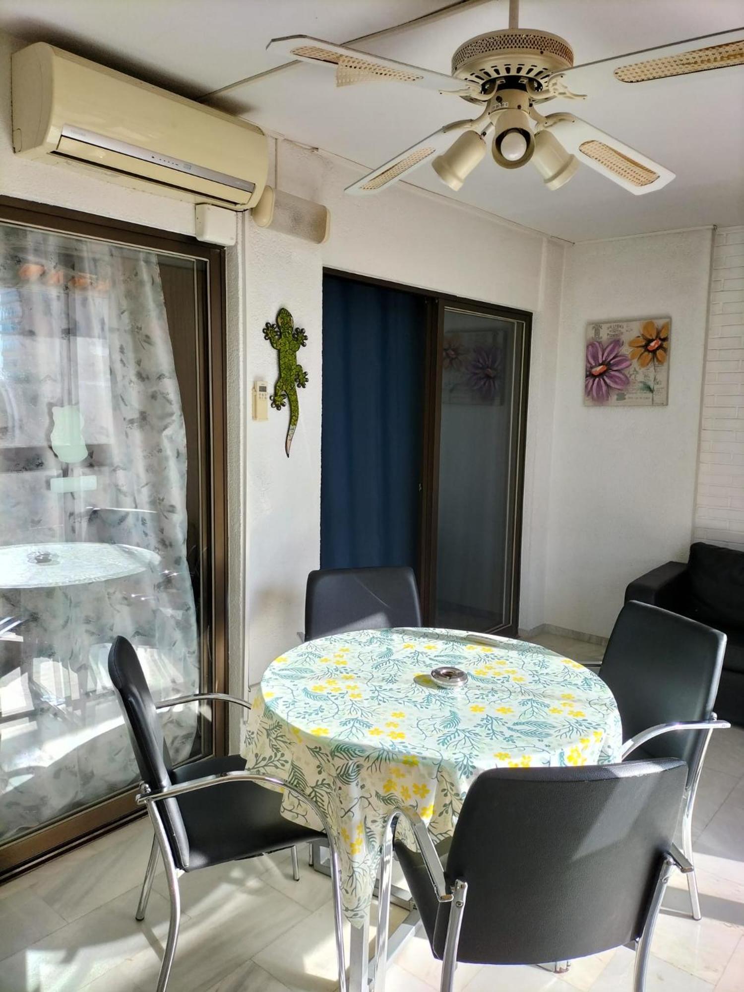 Paraiso Mediterraneo Levante Beach Pool & Parking เบนิดอร์ม ภายนอก รูปภาพ